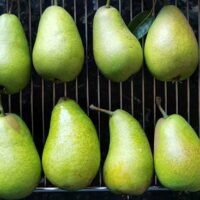 How To Dehydrate Pears In Under 5 Minutes Featured
